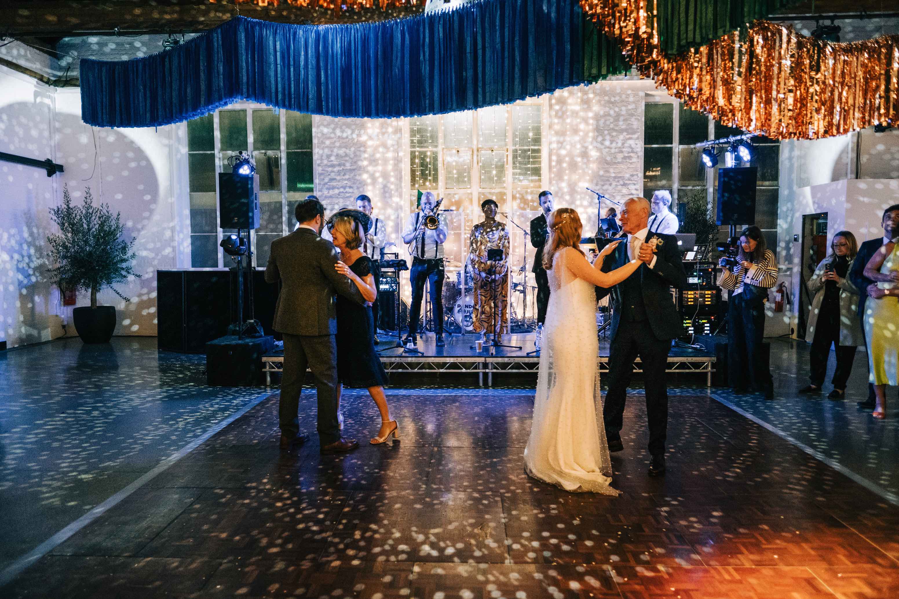 Jo & Justin's wedding - first dance